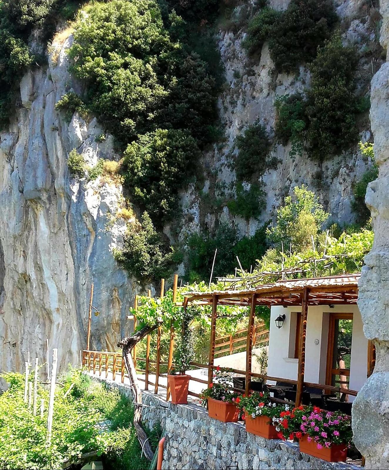 Agriturismo Orrido Di Pino Agerola Exterior foto